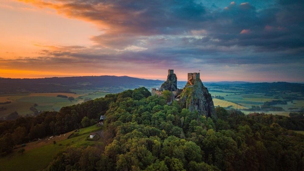 Trosky dnes, archivní foto